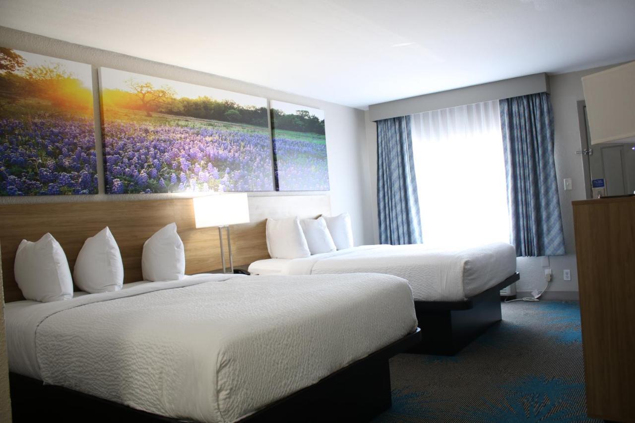 Days Inn By Wyndham Waco University Area Экстерьер фото
