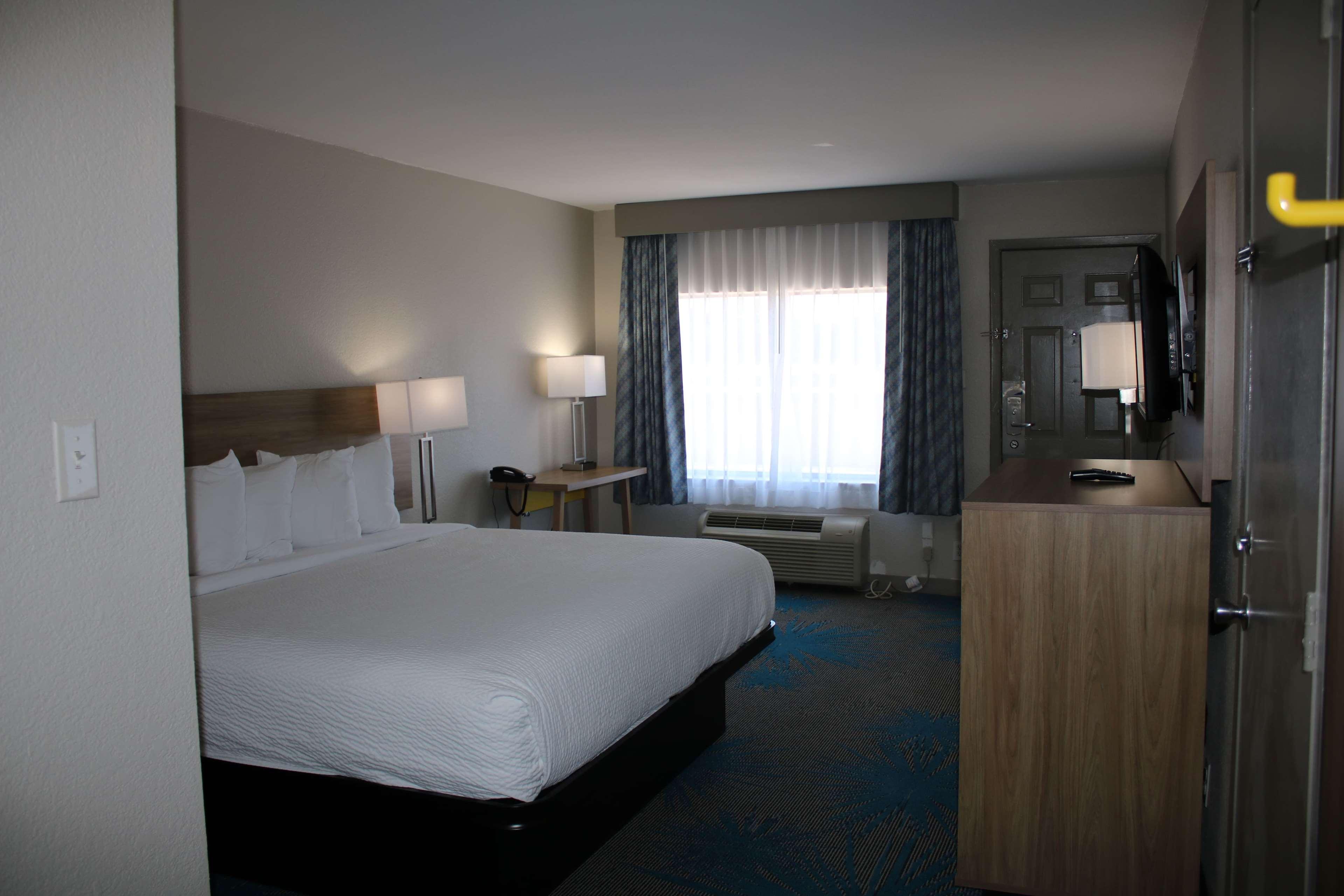Days Inn By Wyndham Waco University Area Экстерьер фото
