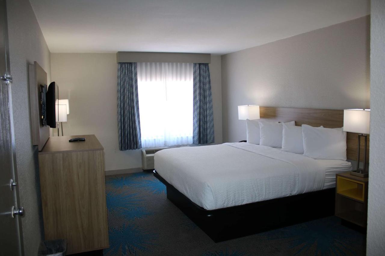 Days Inn By Wyndham Waco University Area Экстерьер фото