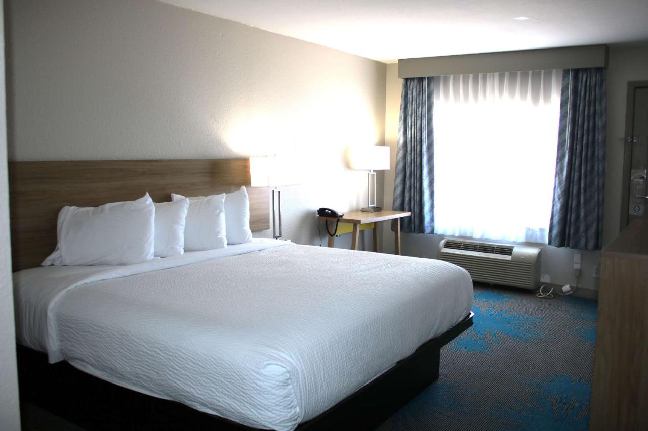 Days Inn By Wyndham Waco University Area Экстерьер фото